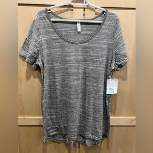 Scoop neck tee